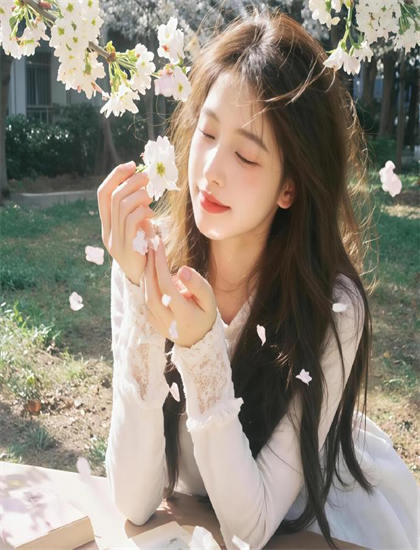 返老还童电影_花房姑娘在线播放_NANANA在线观看高清影院