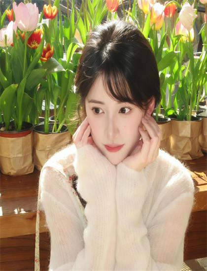 全新视角看《南江村的妇女》的哲学思考与人生智慧——东方与西方的碰撞